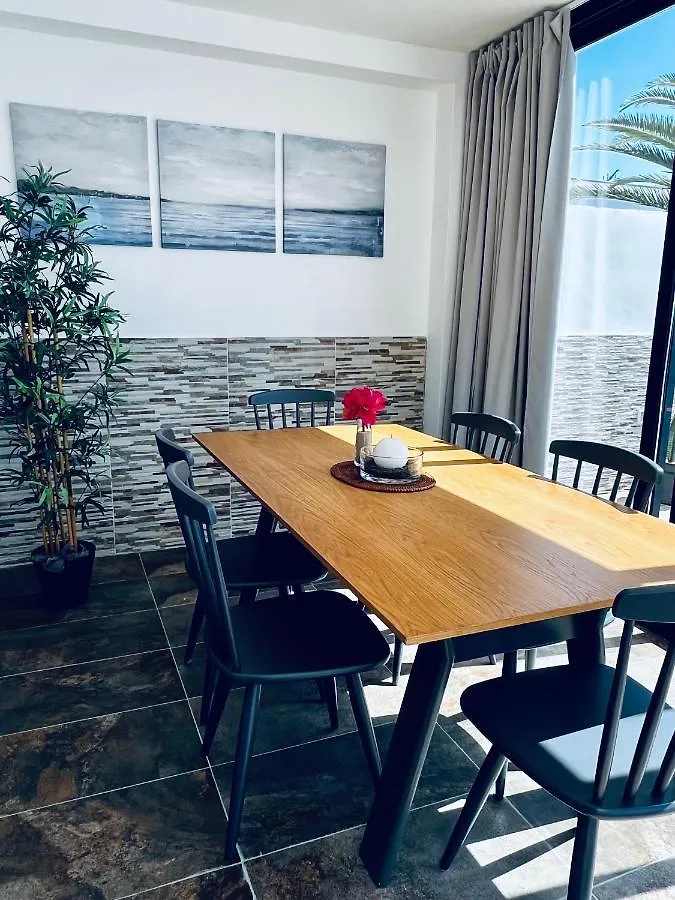 Fashion Villa Vivalavida, Private Pool X Parking Playa Blanca